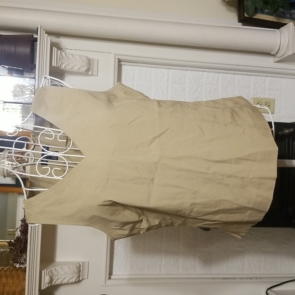 Ann Taylor khaki top size 6